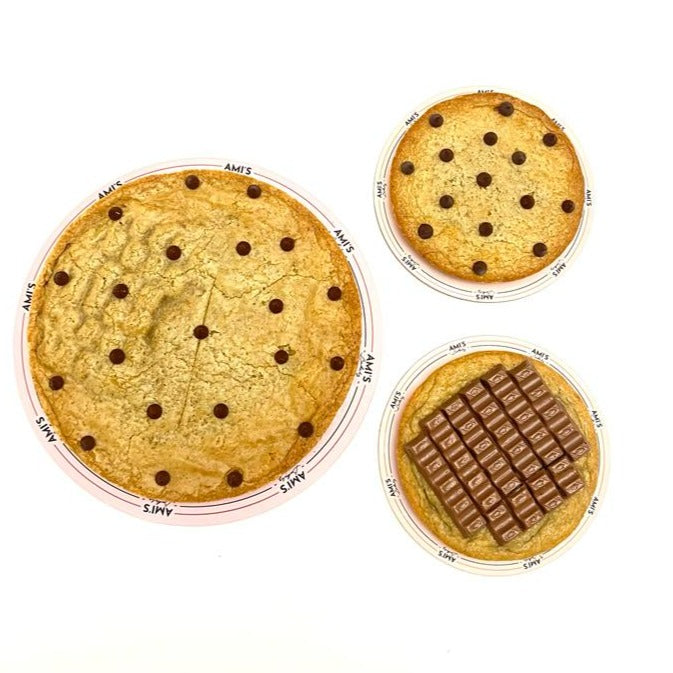 Mini Cookie Cake + Kinder Topping